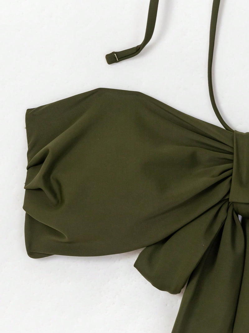 Conjunto de 3 Peças com Estampa Tropical e Saia Longa