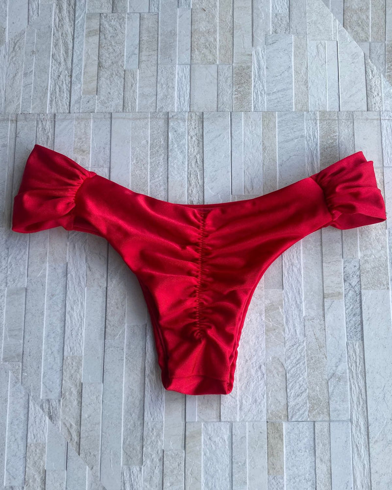 Biquíni Cortininha Vermelho Glow e Calcinha Borboleta Com Empina Bumbum