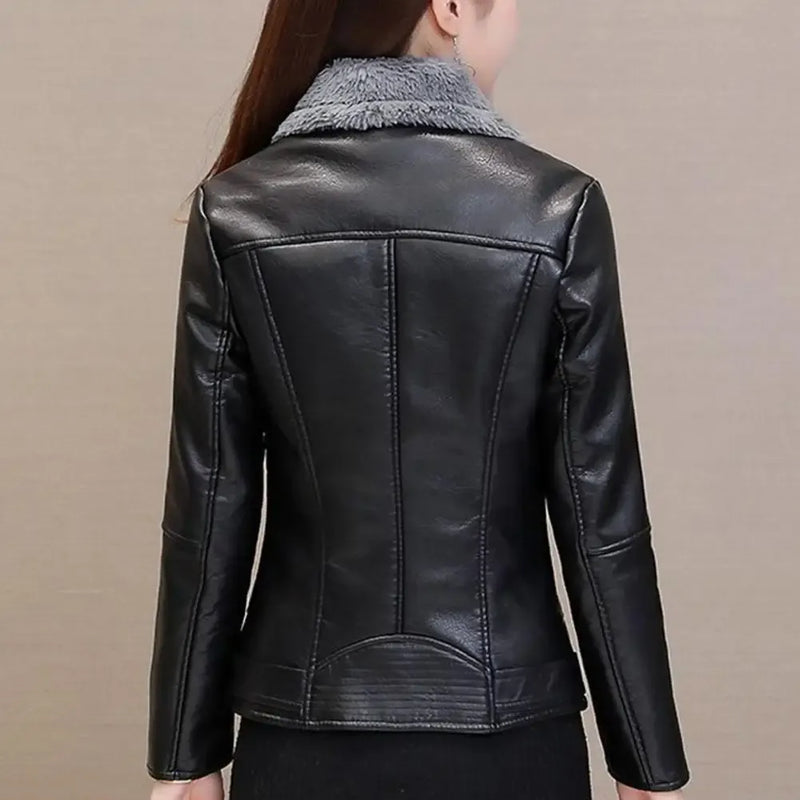 Jaqueta Feminina em Couro - Glamb